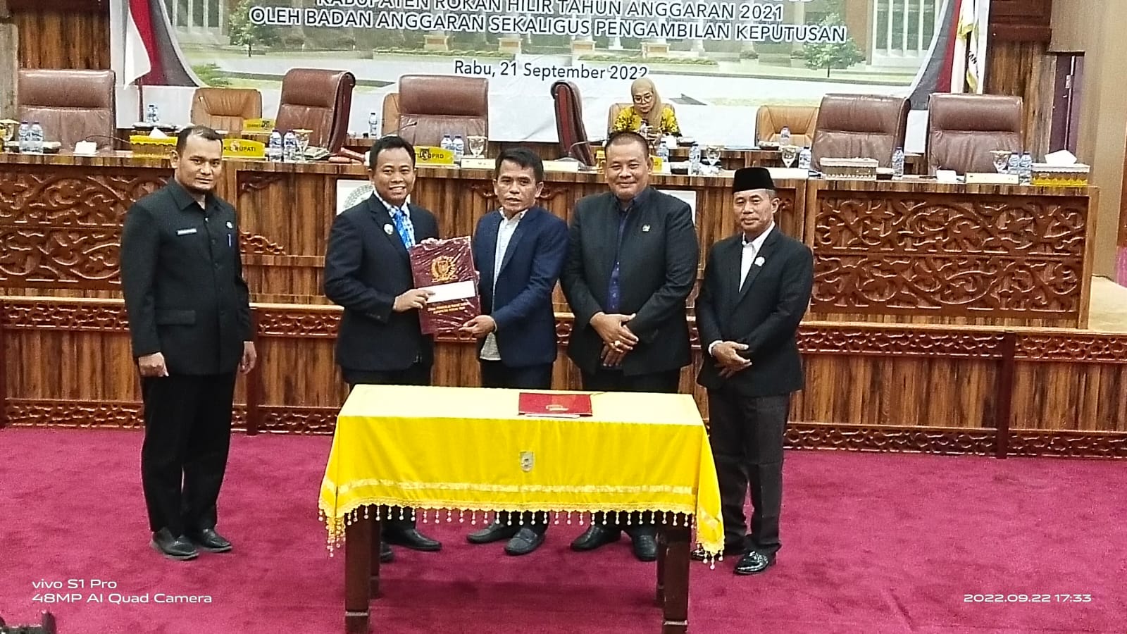 Paripurna DPRD Rokan Hilir, Wabup Sulaiman Sampaikan PJ APBD 2021