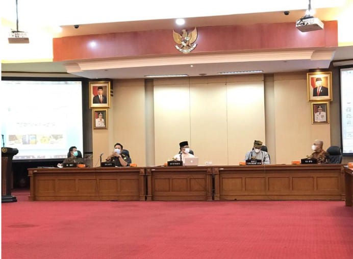 Asisten III Setdaprov Pimpin Rapat Rancangan Peraturan dan Mekanisme Penyaluran Bantuan bagi UMKM