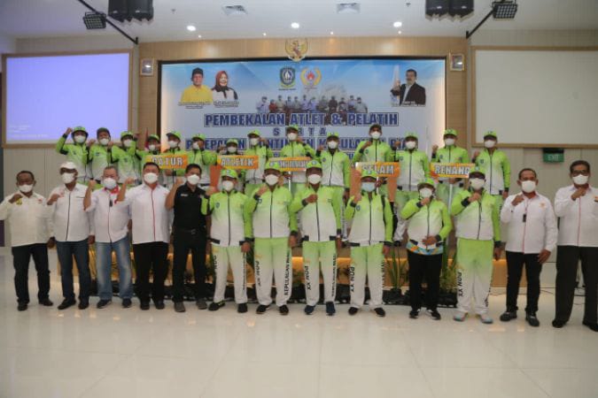 Gubernur Lepas Kontingen Kepri ke PON XX Papua