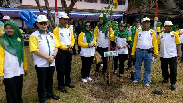 Demi Selamatkan Alam, Camat Dumai Barat Programkan Penghijauan