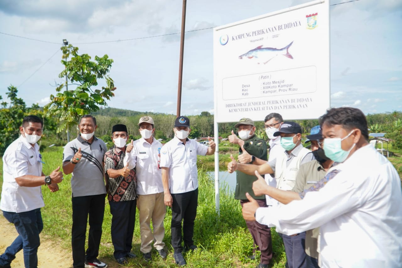 Sekjen Kementrian Perikanan dan FAO Indonesia - Timor Leste Tinjau Produksi Salai Koto Masjid