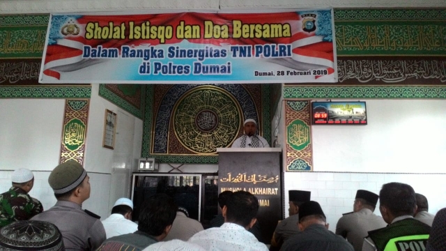Personil Kodim 0320/Dumai Ikuti Istigosah dan Doa Bersama