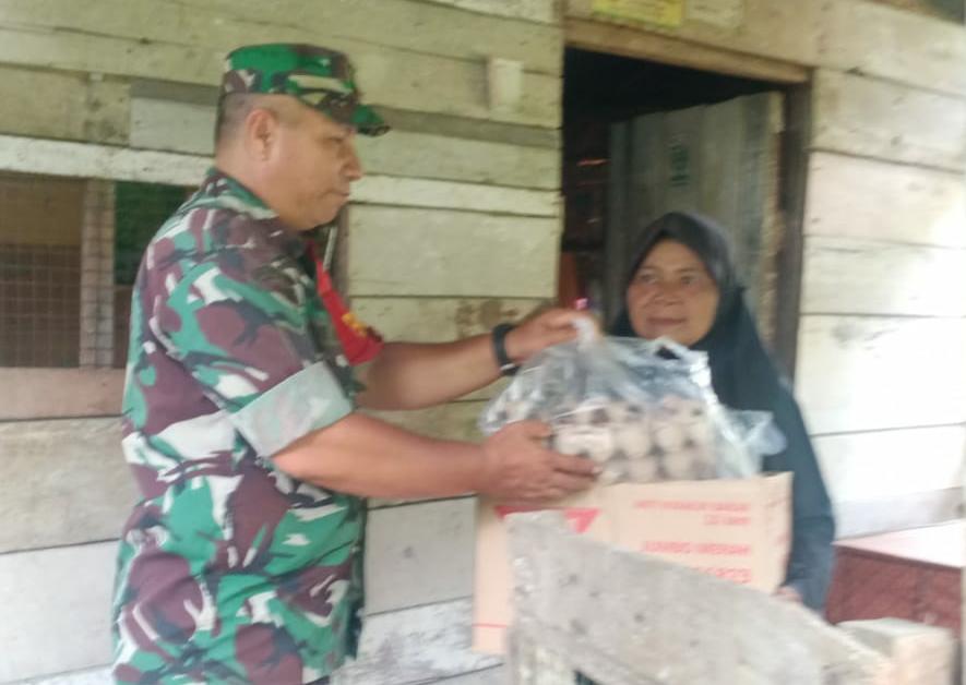 Babinsa Koramil 02 Laksanakan Giat Program Masuk Dapur