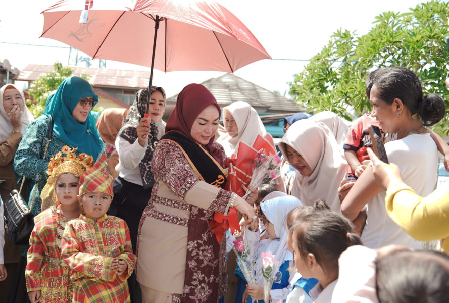 Hari Anak Nasional, Bunda PAUD Kunjungi Sekolah