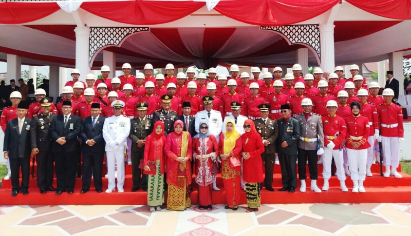 Bupati Suyatno Irup HUT RI Ke 73