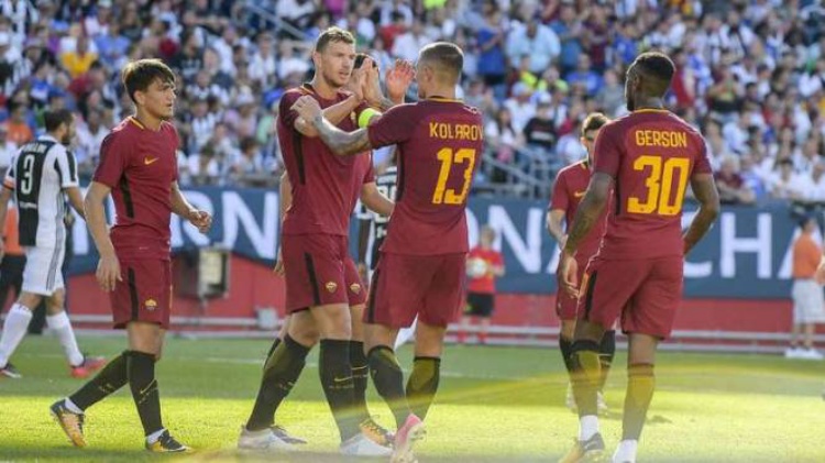 Bekuk Udinese, AS Roma Geser AC Milan