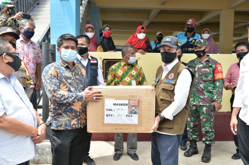 Gubri Bagikan 2500 Masker ke Masyarakat Siak