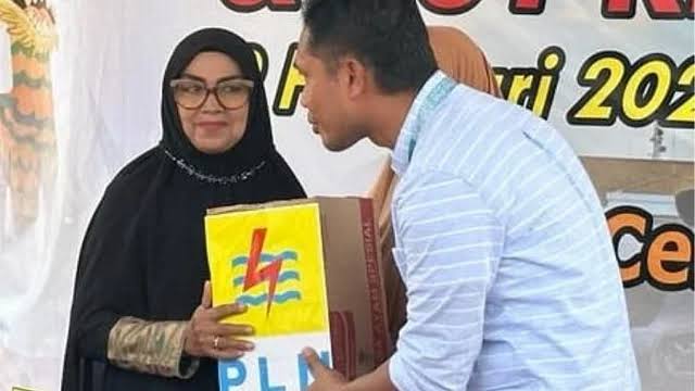 HPN 2023, PLN dan PWI Jateng Berikan Jalinan Kasih Kepada Janda Wartawan