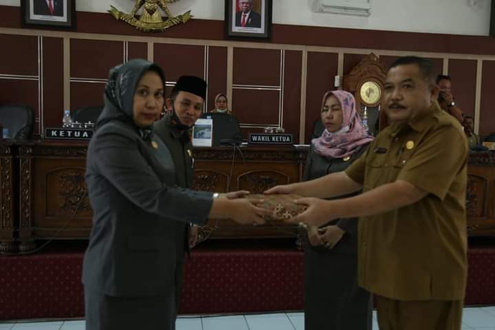 Pemkab Labuhanbatu Serahkan Dokumen Ranperda Kepada DPRD