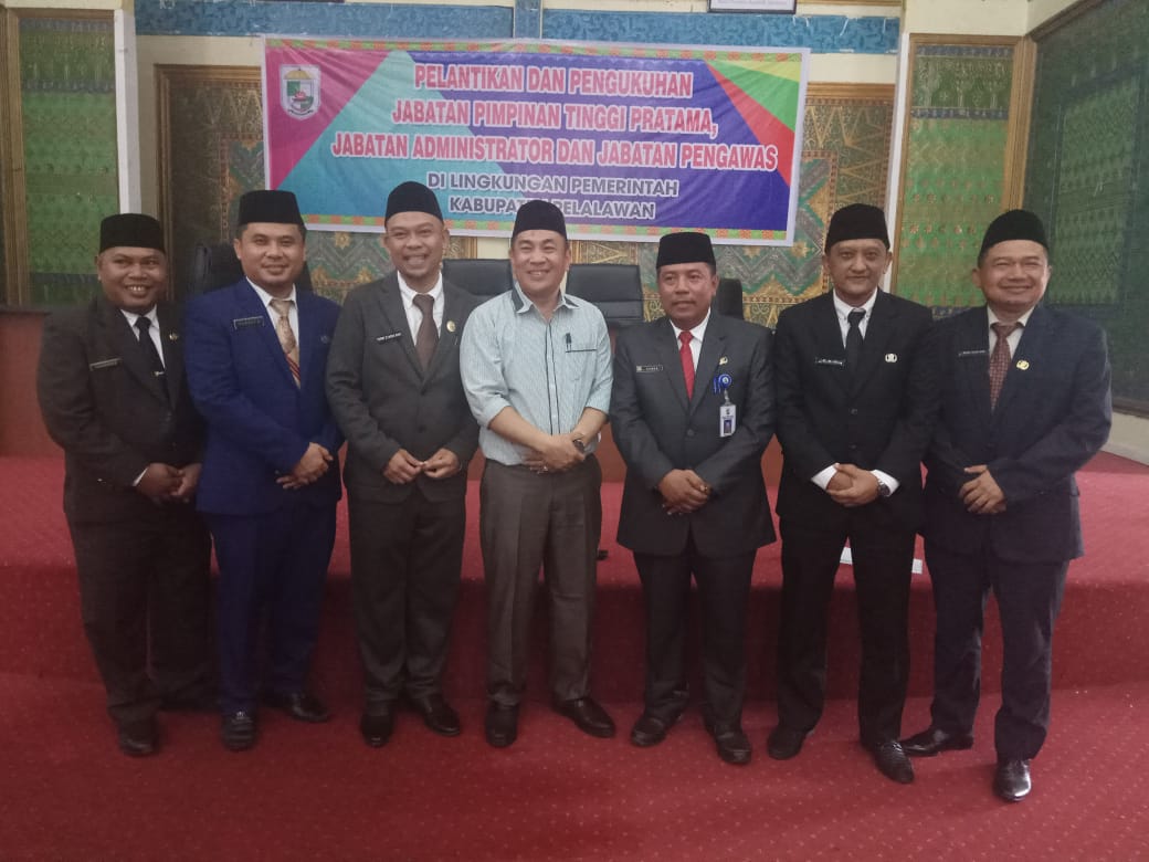 Bupati Harris Lantik 6 Kadis, Semuanya Wajah Baru