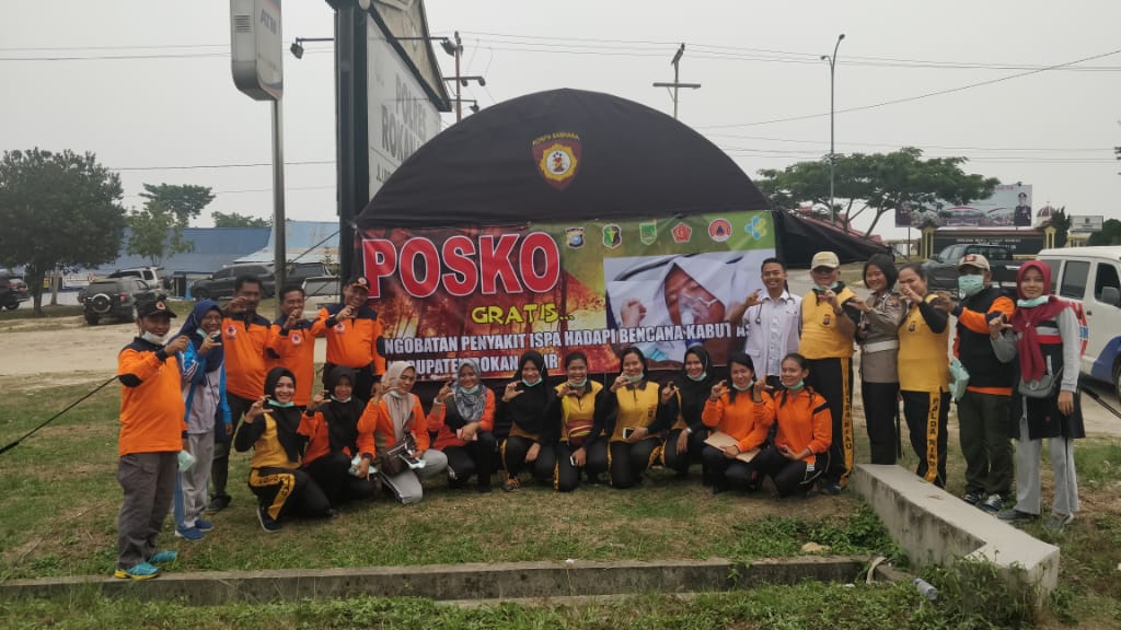 Polres Rohil Bersama Diskes Rohil Buat Posko Pelayanan Pengobatan Gratis UntukMasyarakat