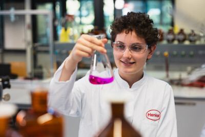 Henkel mempersembahkan edisi terbaru Martha Schwarzkopf Award bagi ilmuwan perempuan berprestasi