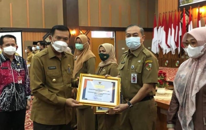 BPKAD Kota Pekanbaru Raih Penghargaan Perangkat Daerah Sangat Inovatif 2020 dari Wako Pekanbaru