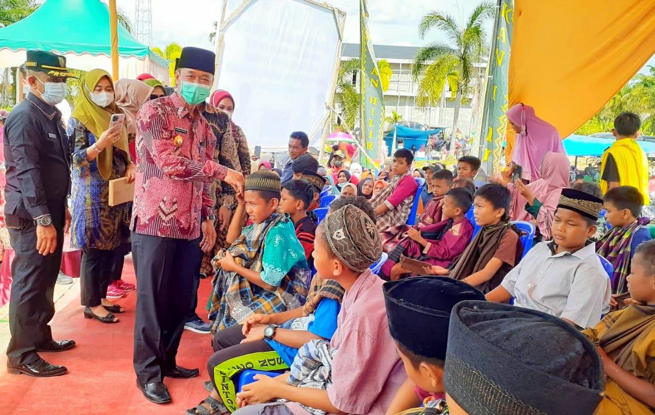 Pemkab Rohil Gelar Sunat Massal Dan Santuni Anak Yatim di Kecamatan Tanah Putih