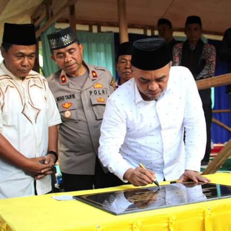 Bupati Labuhan Batu Resmikan Pondok Pesantren Tahfizh Qur'an Nahdatul Ulum