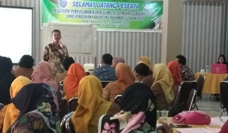 Dinas Pendidikan Labuhanbatu Mengadakan Pelatihan Penyusunan Kurikulum 2013