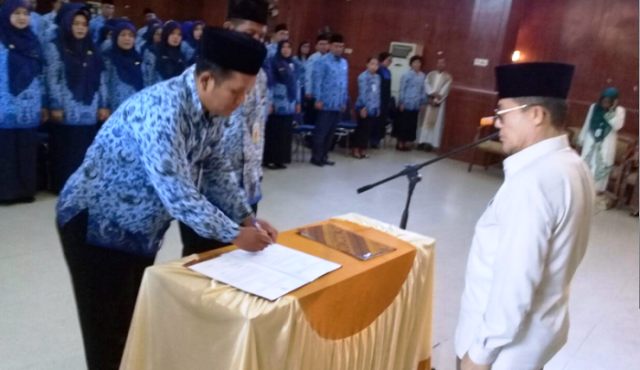 Walikota Melantik 184 ASN Dumai
