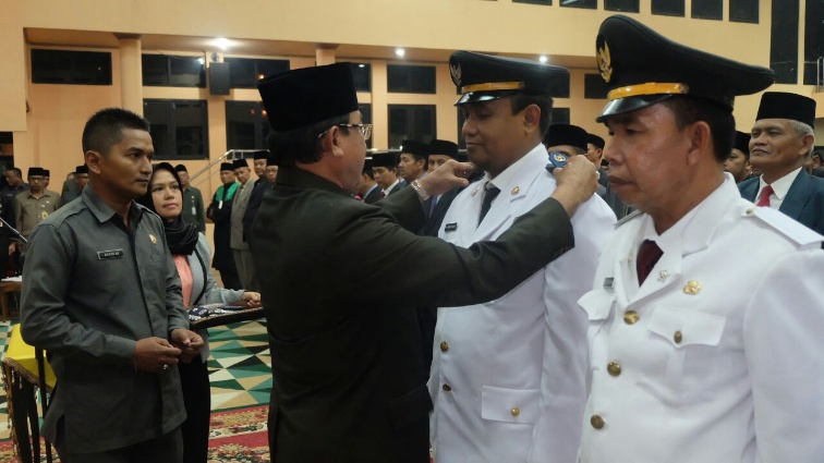 Bupati Inhil Lantik Ratusan Pejabat Eselon