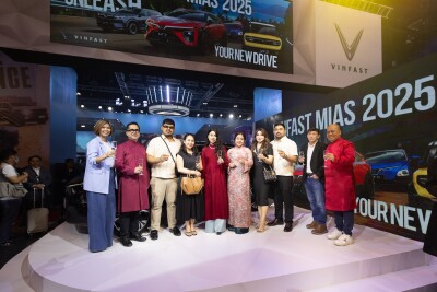 VinFast announces partnership with six distributors to open over  60 new showrooms in the Philippines