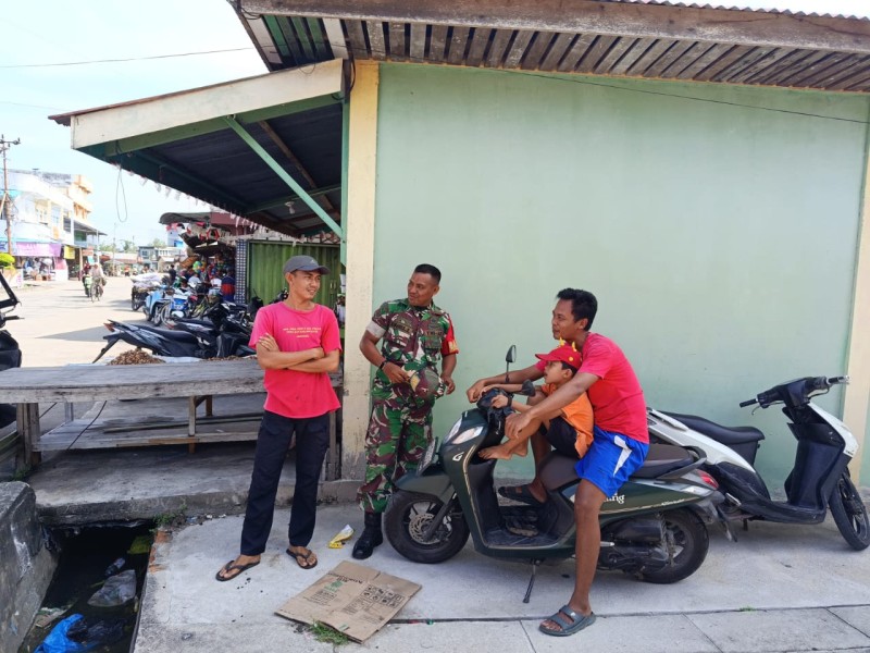 Perkuat Nilai Kebangsaan, Babinsa Merbau Gelar Komsos di Kampung Pancasila