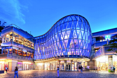 Hang Lung Empowers Young Entrepreneurs through Well Being · Start-Up 2.0 Programme at Peak Galleria, Kornhill Plaza, and Amoy Plaza