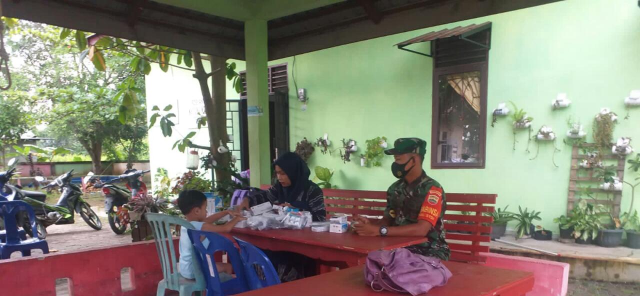 Sertu Sugianto Lakukan Pendampingan Kegiatan Posyandu