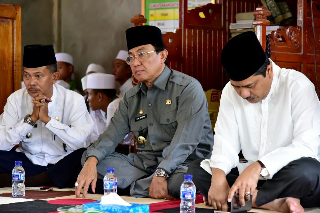 Bupati Wardan Hadiri Haul Jama' Sekampung Ke-2 di Kecamatan Tempuling