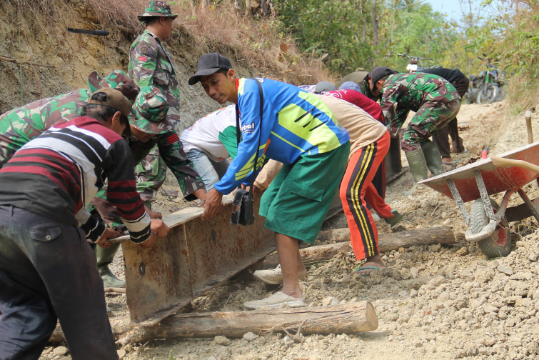 TMMD ke-105, Tingkatkan Perekonomian di Bojonegoro