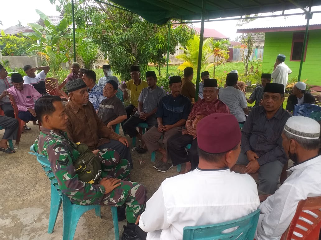 Sertu Sugianto Melayat ke Rumah Rekan Sejawat