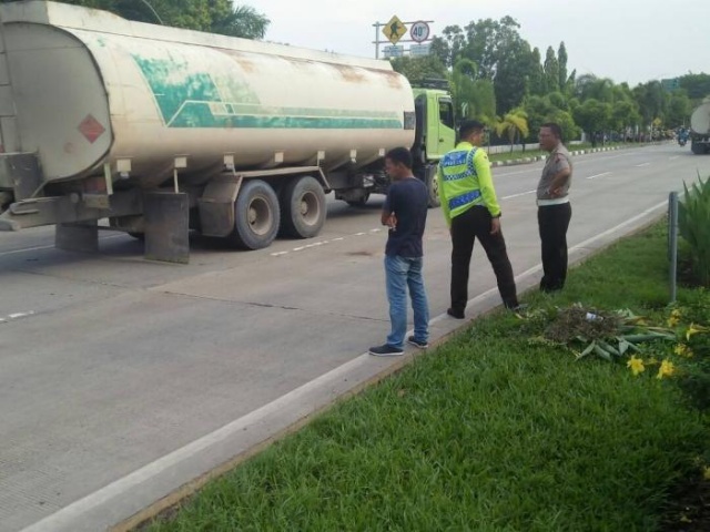 Korban Tabrak Lari, Pengendara Sepeda Motor Meregang Nyawa