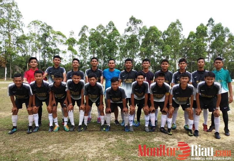 SMAN 1 Mandau Lolos ke 8 Besar Unilak Cup