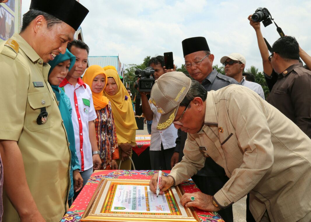 Bupati Inhil Resmikan Program DMIJ di Kempas