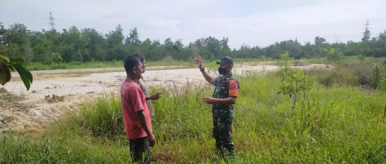 Sertu Arjuna Endar Laksanakan Patroli dan Sosialisasi Cegah Karhutla