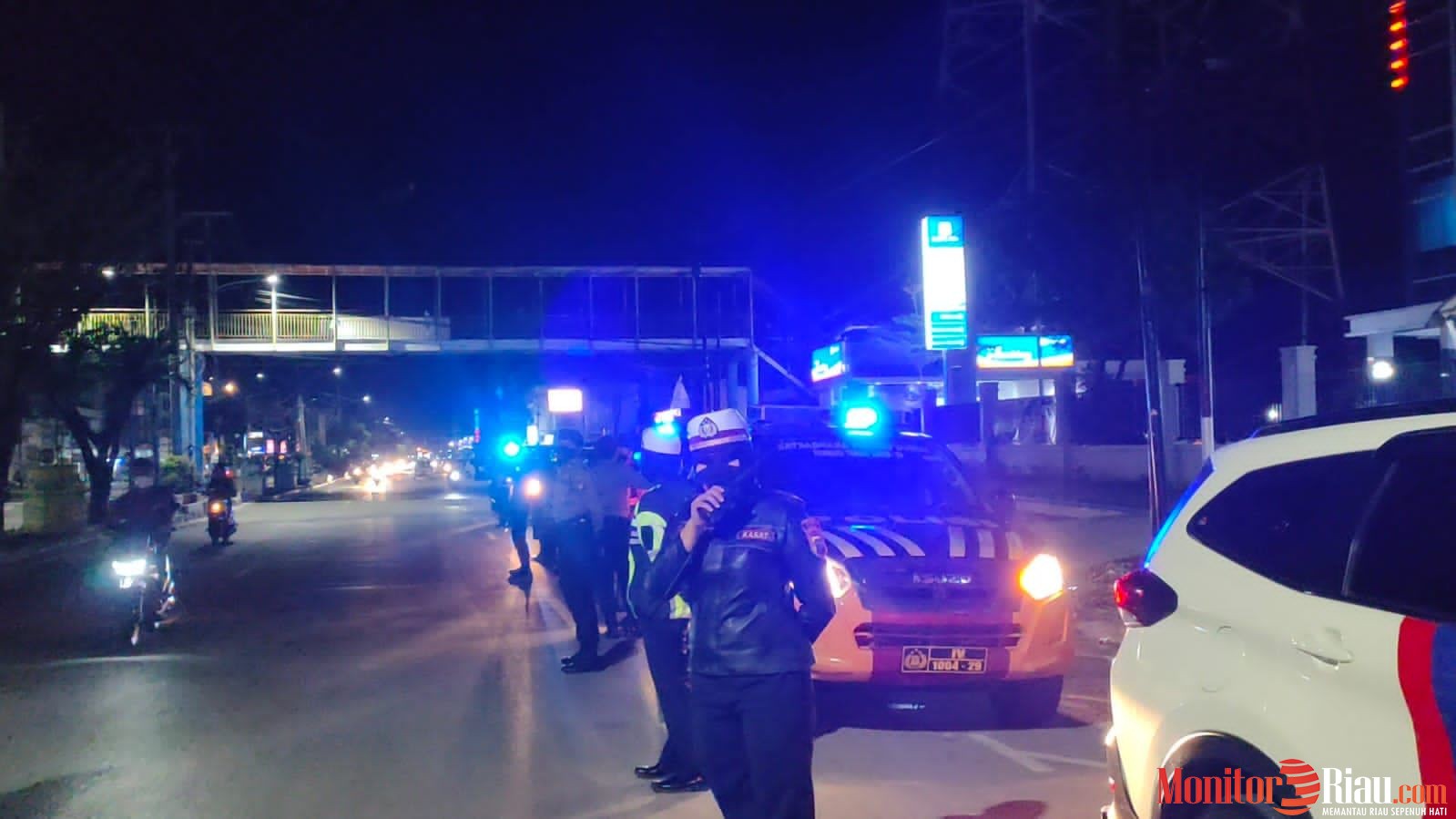 Satlantas Antisipasi Balap Liar Melalui Patroli Blue Light Dan Police Go To School