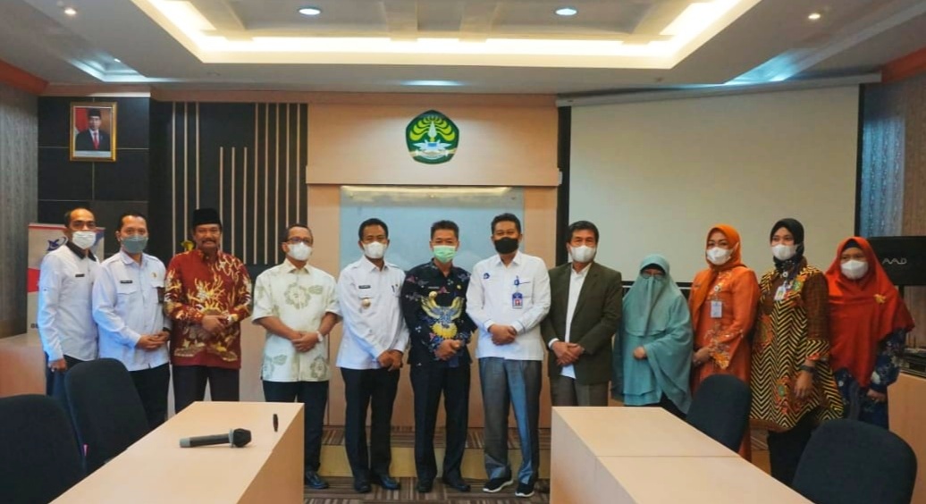 Bupati Rohil Audiensi dengan Rektor Universitas Riau, Bahas Kerjasama Program Beasiswa