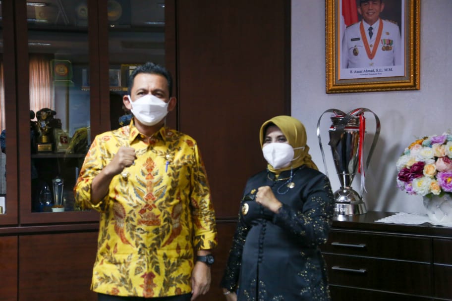 Setelah 20 Tahun, Akhirnya Aset Pemkab Bintan di Tanjungpinang Diserahkan ke Pemko Tanjungpinang