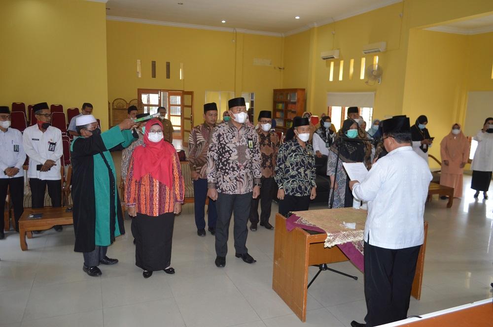 Kakan Kemenag Pekanbaru Lantik Sejumlah Kepala Madrasah