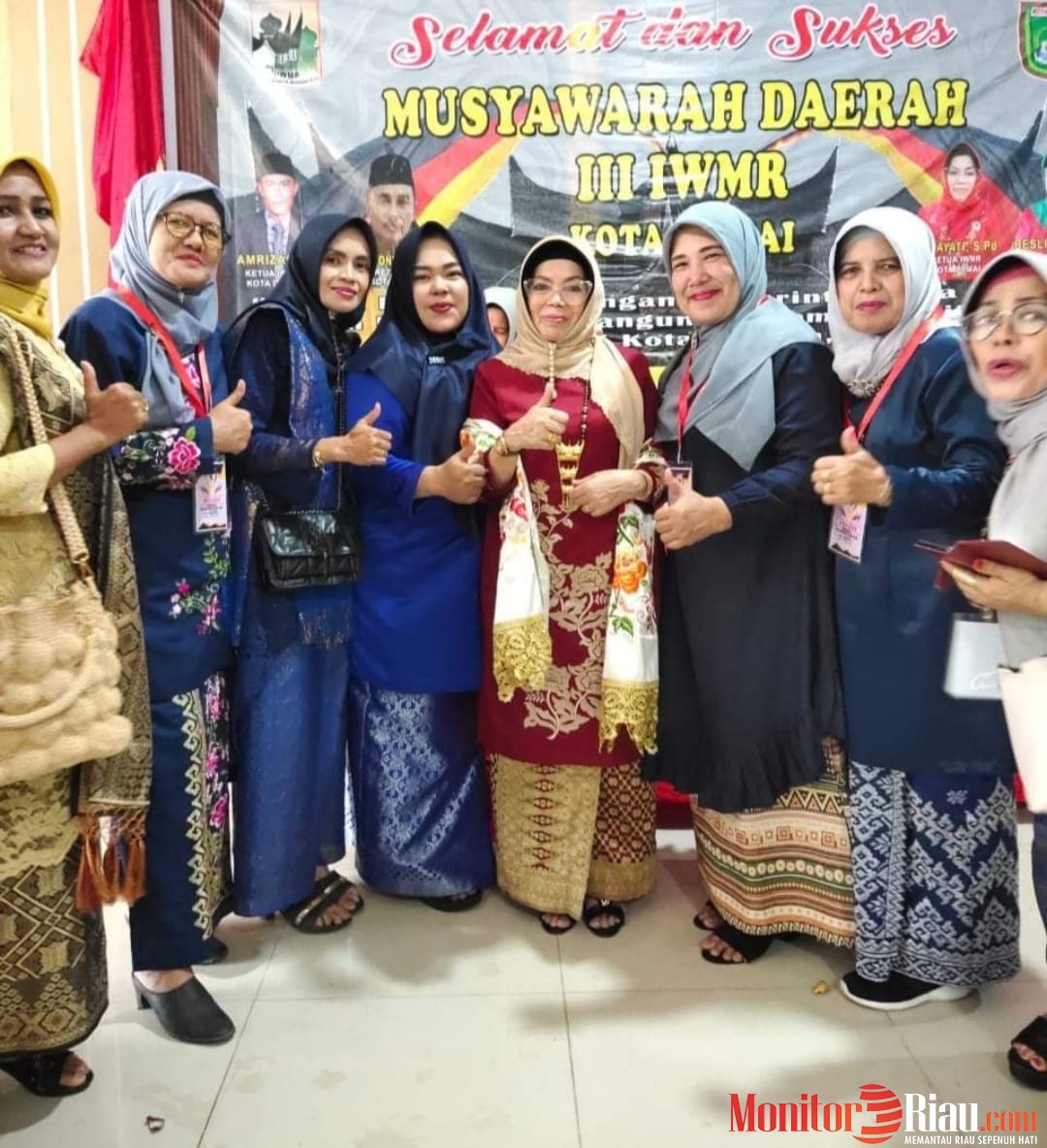 Elmayati Kembali Pimpin IWMR Kota Dumai 2022-2027