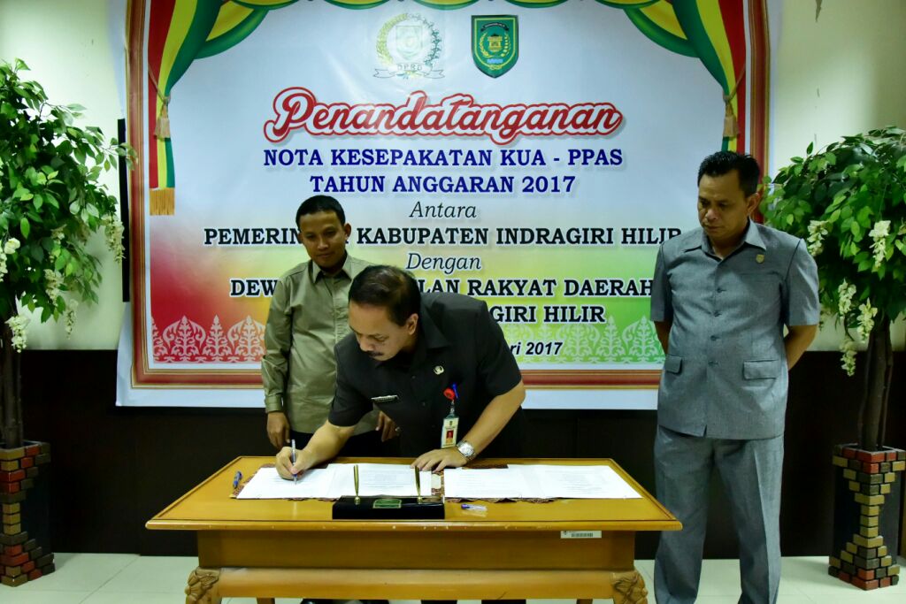 Sekda Inhil Tandatangani Nota Kesepakatan KUA PPAS 2017