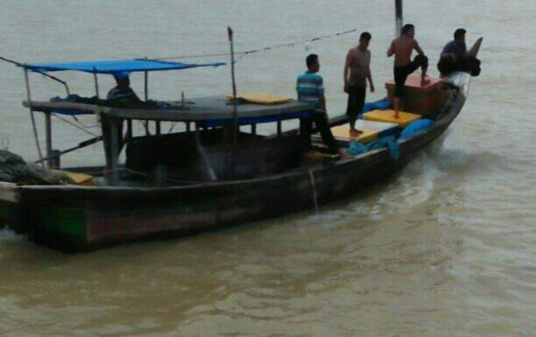 Bupati Labuhanbatu Andi Suhaimi Menghimbau Kepada Nelayan Sei Berombang Utamakan Keselamatan