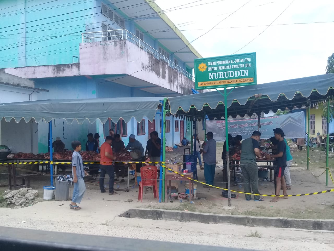 Masjid Nuruddin RT 05 Teluk Binjai Sembelih  7 Ekor Sapi dan 5 Kambing Kurban