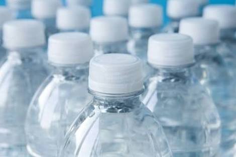 Bahaya Mencuci Ulang Botol Air Plastik, Sama Buruknya dengan Menjilati Toilet