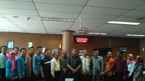 Guru di Pelalawan Mengadu Nasib ke DPRD Riau