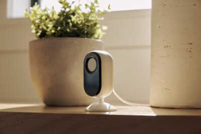 Keamanan Cerdas Ramah Hewan Peliharaan: Arlo Essential Indoor 2K Hadirkan Rasa Tenang Berkat Teknologi AI