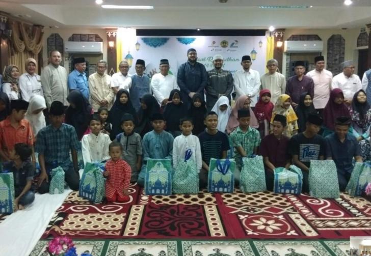 SKK Migas Sumbagut Santuni 100 Anak Yatim Piatu di Siak