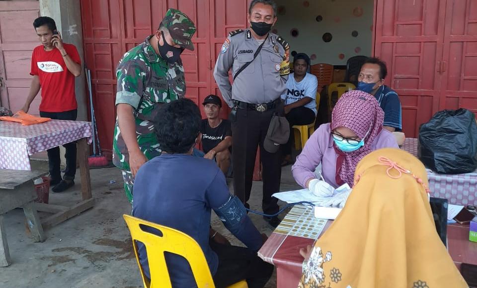 Pelda Hendrianto Dampingi Pelaksanaan Vaksinasi