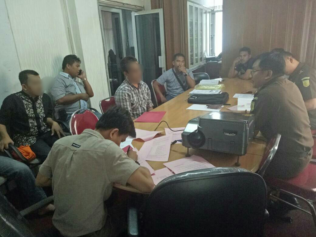 3 Tersangka Korupsi Dana Pendamping Desa di BPMPD Inhil Diserahkan Ke Kejaksaan
