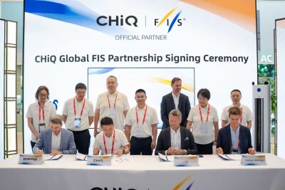 CHiQ Umumkan Kemitraan Global dengan FIS sebagai Mitra Data Resmi Piala Dunia Ski Jumping