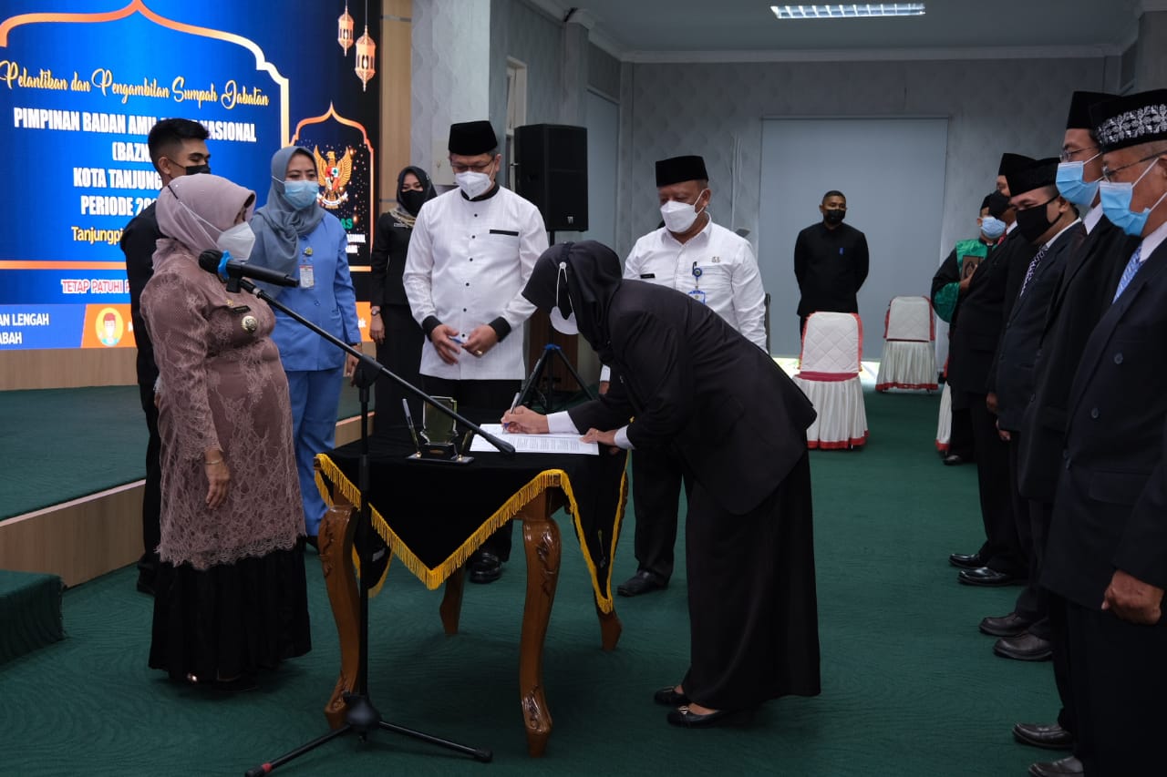 Lantik Pimpinan Baznas, Walikota Ingin Zakat Disalurkan Tepat Sasaran