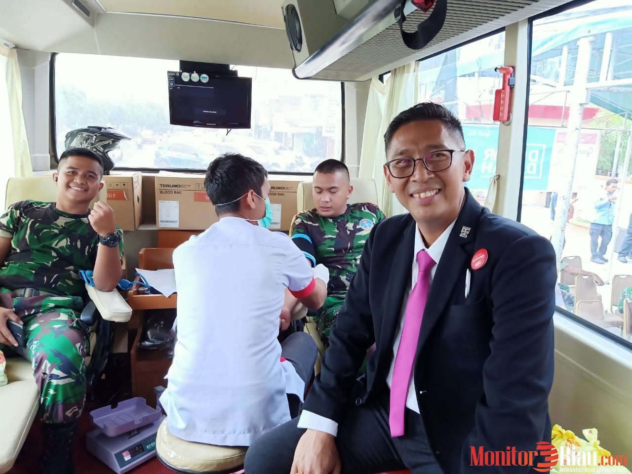 Grand Zuri Hotel Bersama PMI Gelar Donor Darah